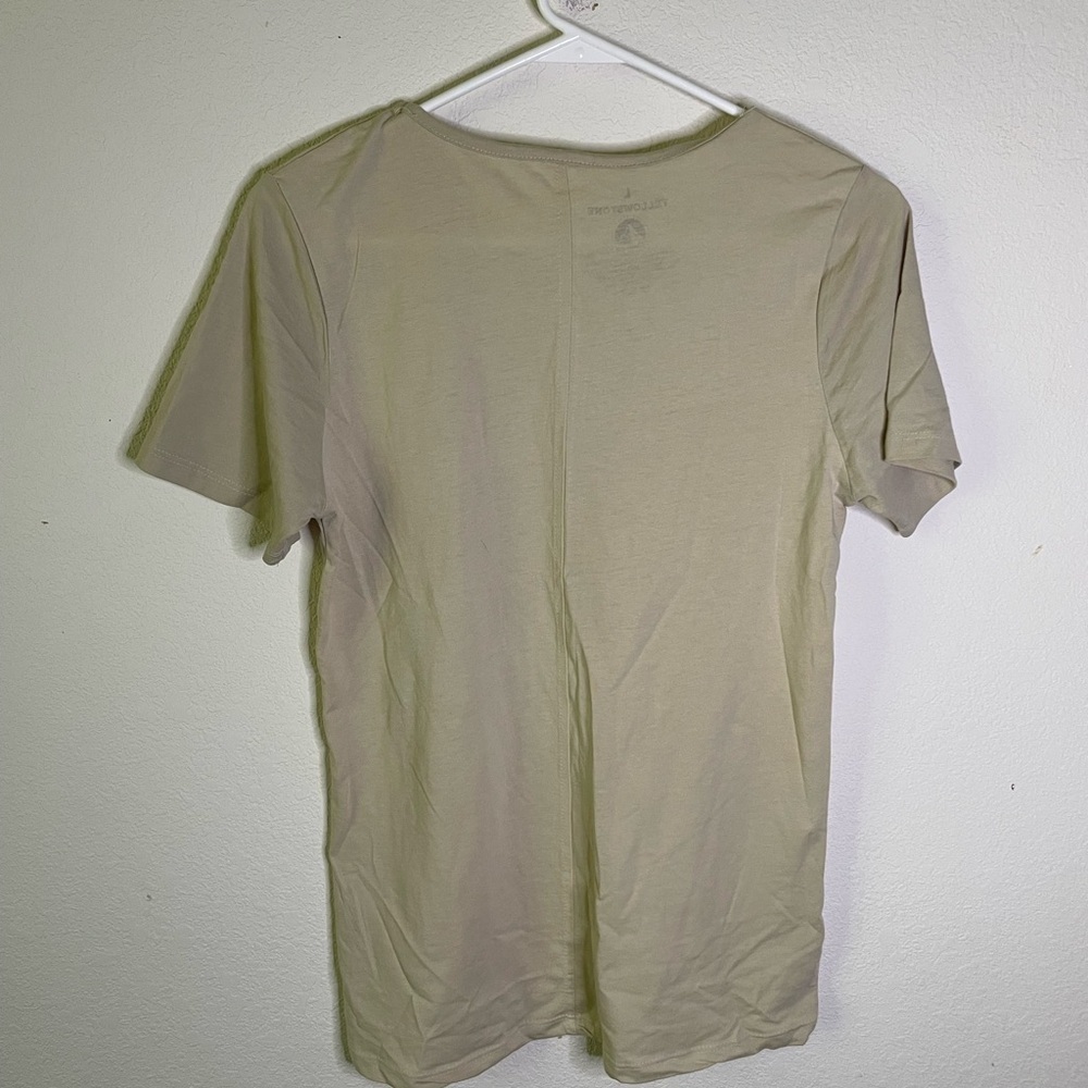 Women’s Yellowstone T-shirt - Picture 3 of 4